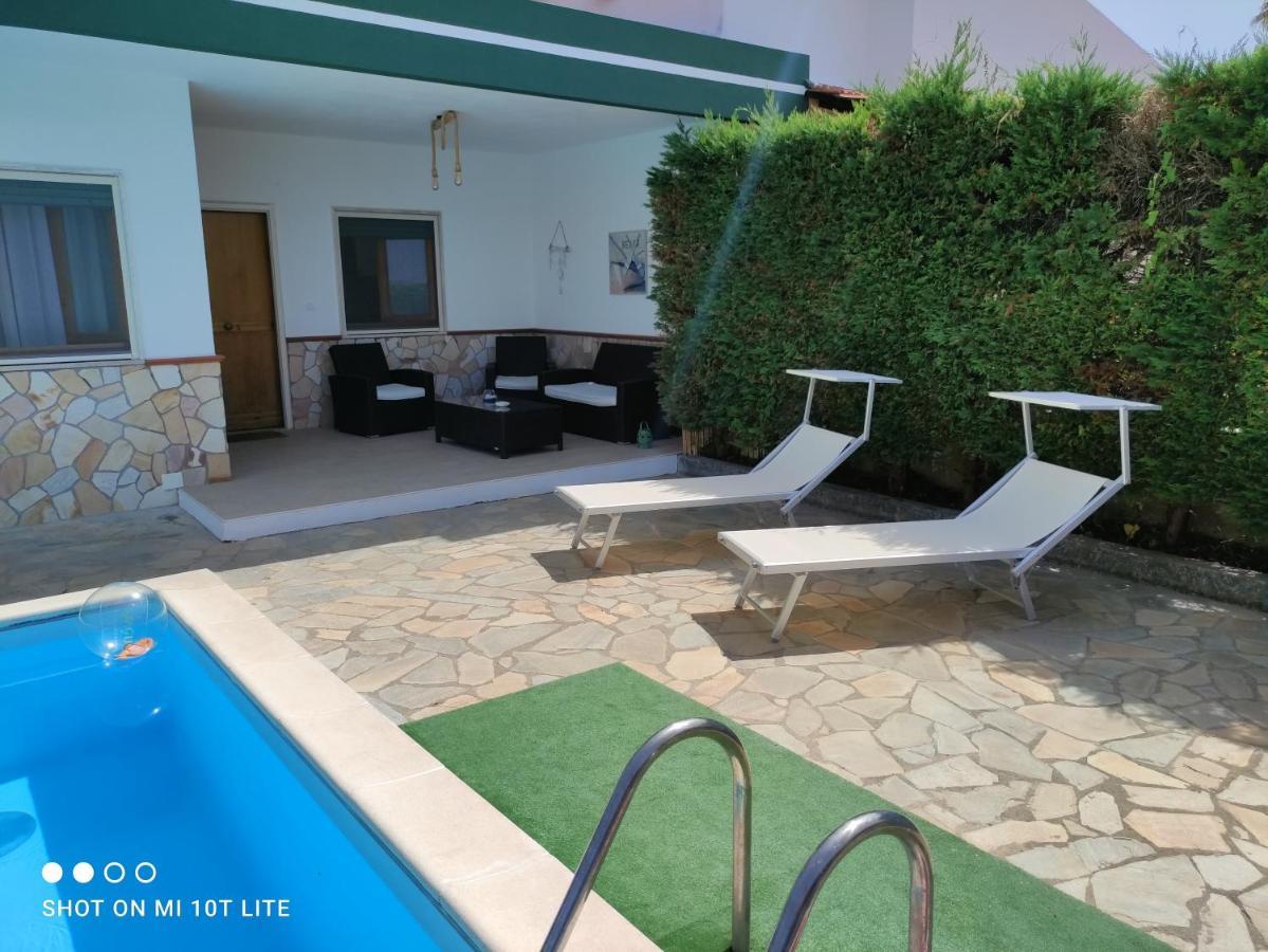 סן ניקולה ארצ'לה Villa Max מראה חיצוני תמונה